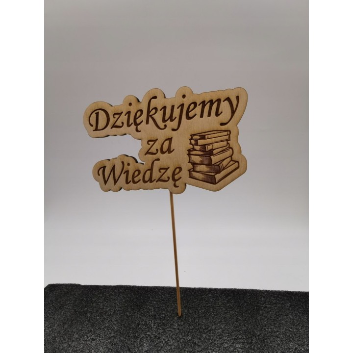 Topper/pik "Dziękujemy za wiedzę" z grawerem książek - 11x7 cm