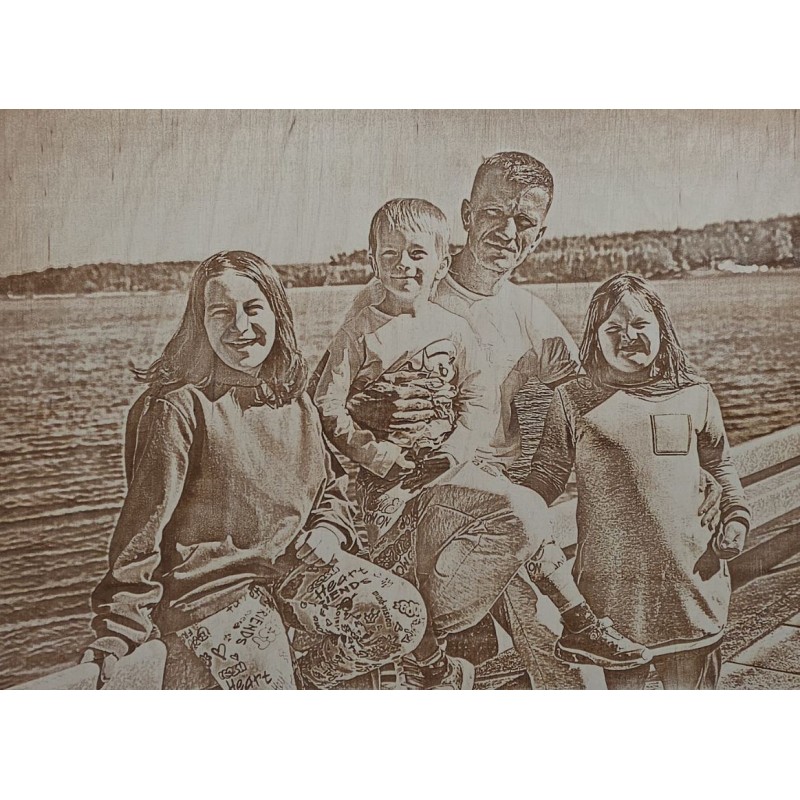 Portret Grawerowany na sklejce Portret Grawerowany na sklejce
